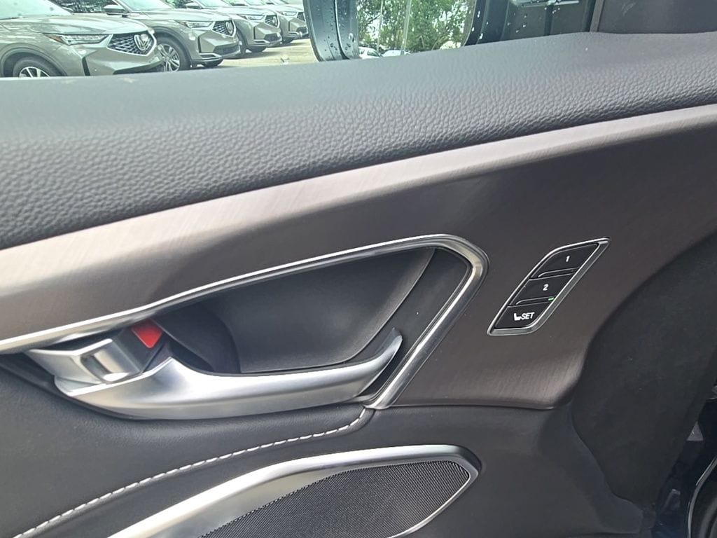 Thumbnail: 2026 Acura RDX - 16