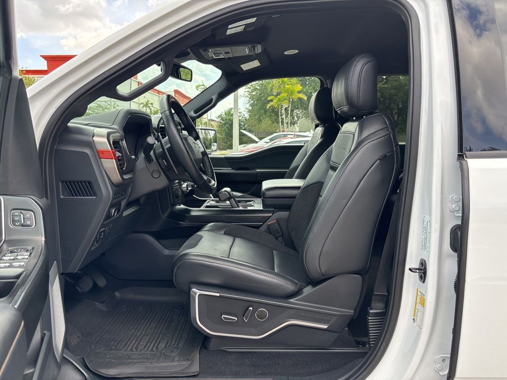2023 Ford F-150 Raptor - Photo 12
