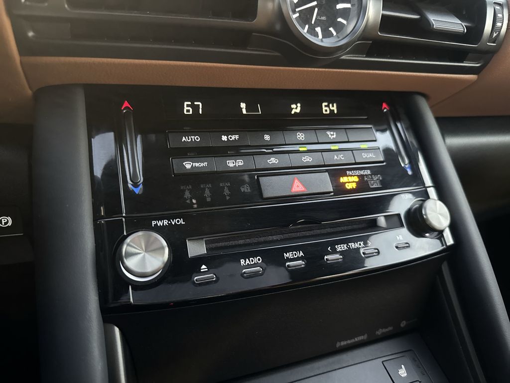 Thumbnail: 2024 Lexus IS - 21