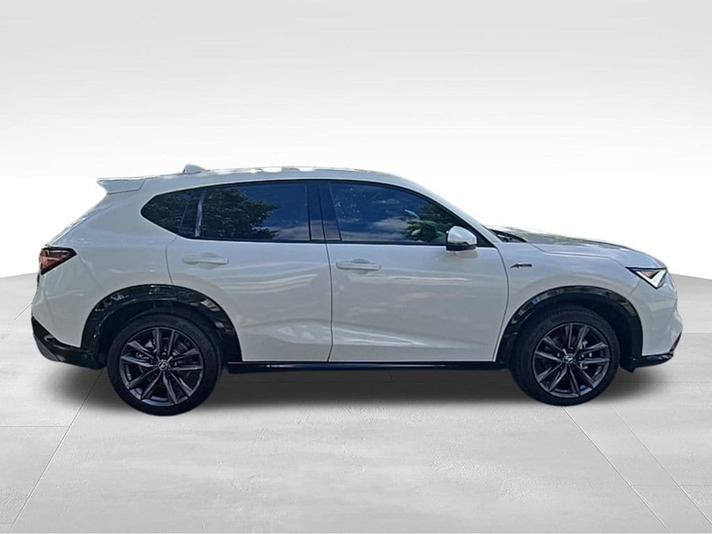 Thumbnail: 2025 Acura ADX - 4