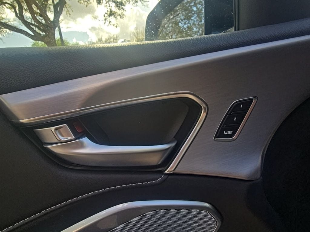 Thumbnail: 2026 Acura RDX - 14