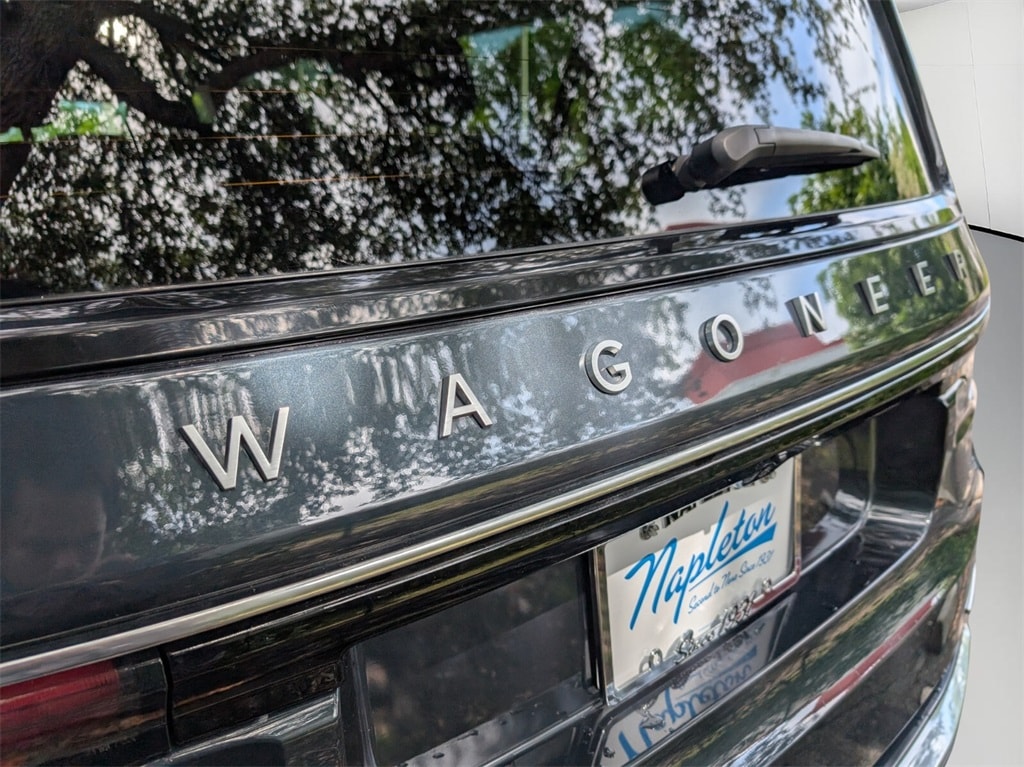 Thumbnail: 2024 Jeep Wagoneer - 5