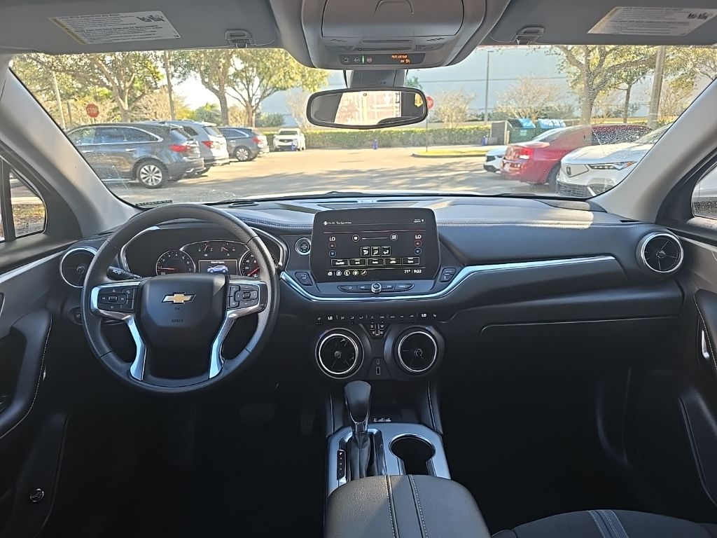 Thumbnail: 2023 Chevrolet Blazer - 27