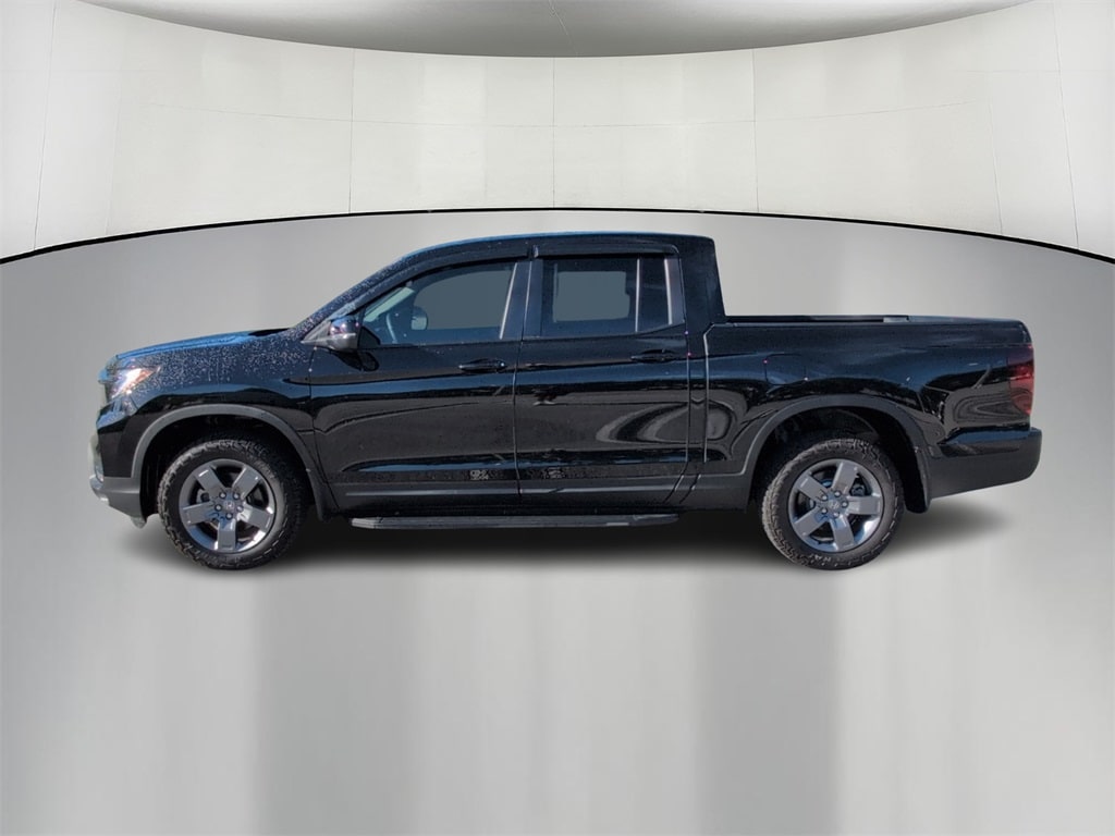Thumbnail: 2025 Honda Ridgeline - 3
