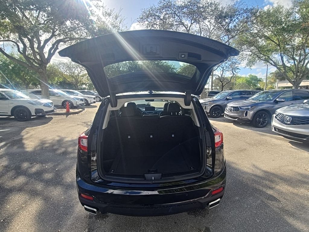 Thumbnail: 2026 Acura RDX - 31