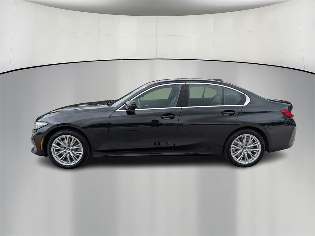 Thumbnail: 2024 BMW 3 Series - 4