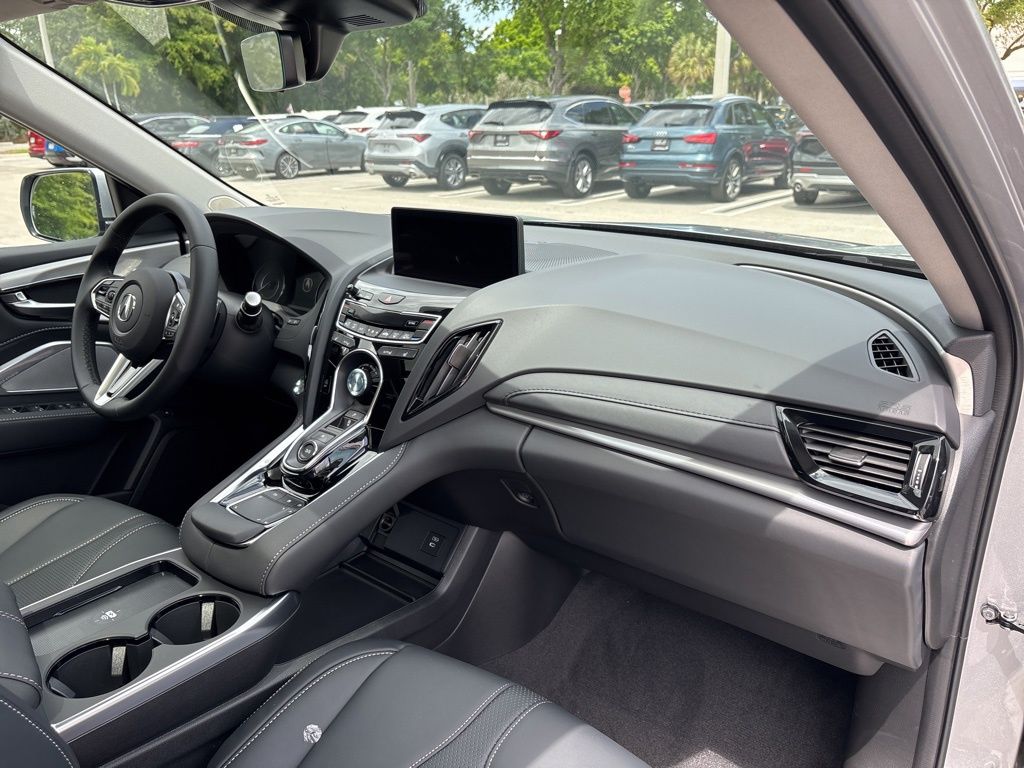 Thumbnail: 2026 Acura RDX - 18