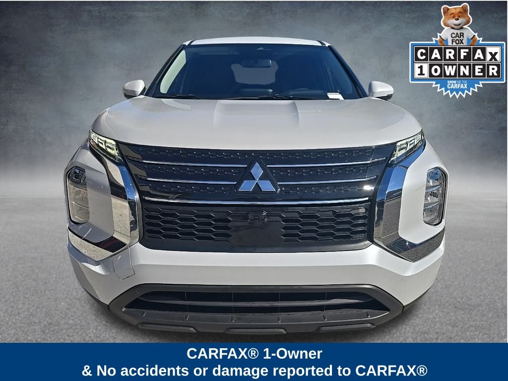 Thumbnail: 2024 Mitsubishi Outlander - 2