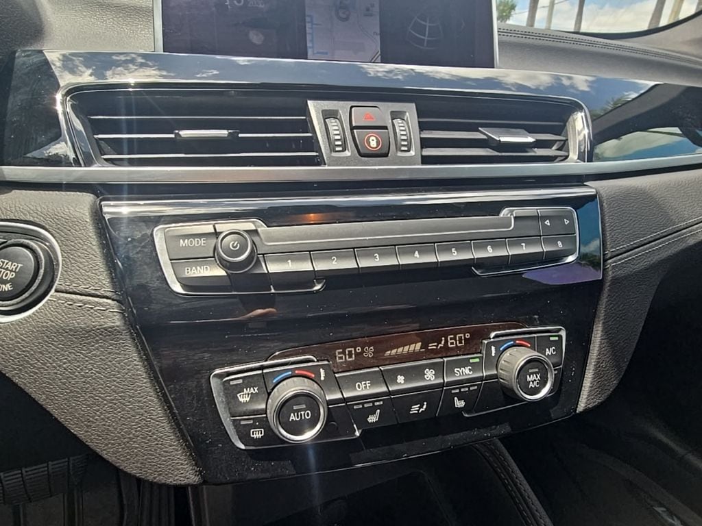 Thumbnail: 2021 BMW X1 - 23