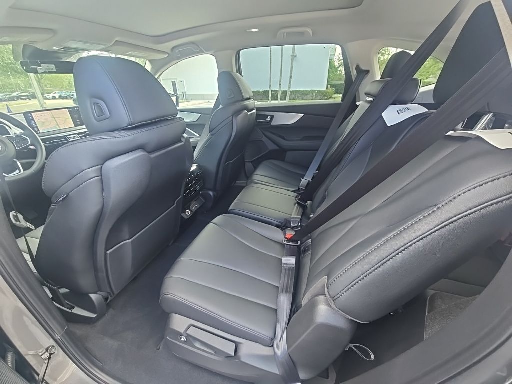 Thumbnail: 2026 Acura MDX - 26