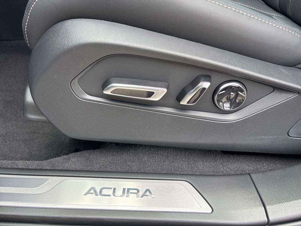 Thumbnail: 2026 Acura RDX - 16