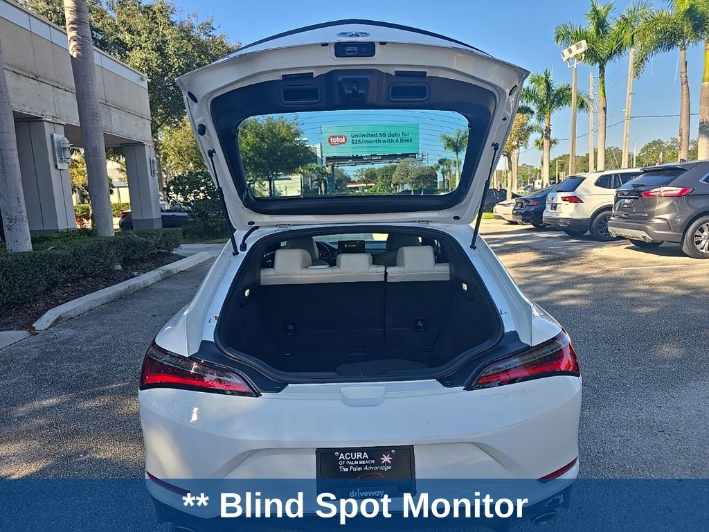 Thumbnail: 2023 Acura Integra - 8