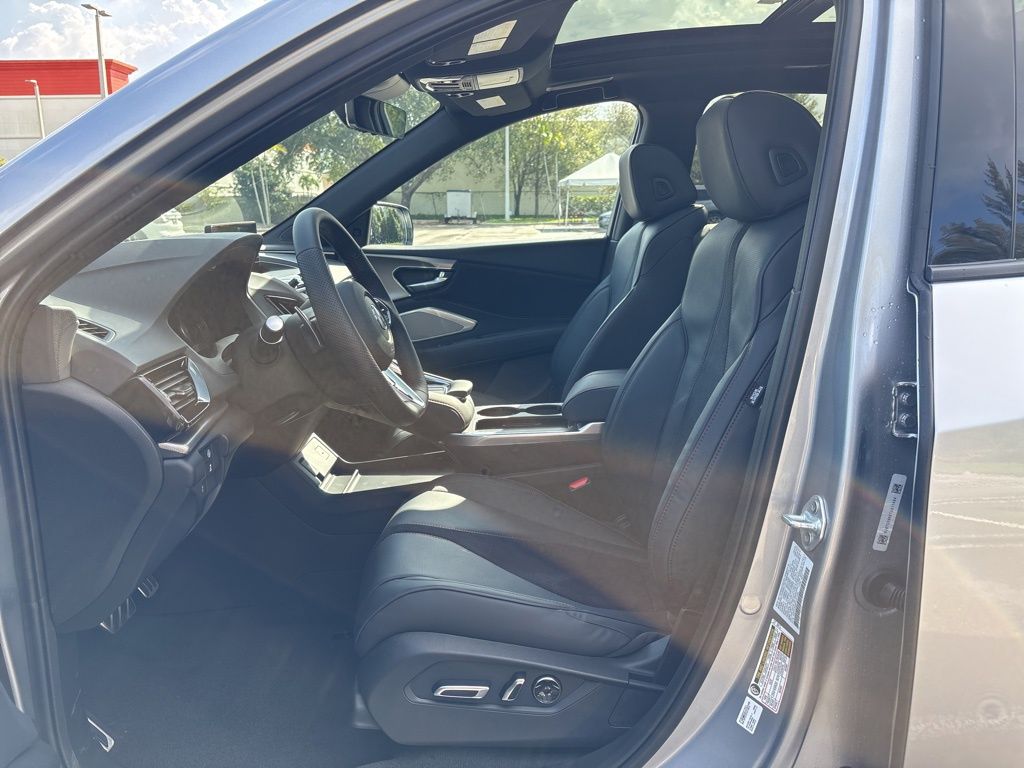 Thumbnail: 2026 Acura RDX - 12