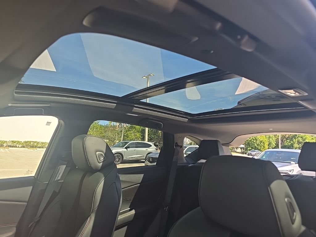 Thumbnail: 2026 Acura RDX - 26