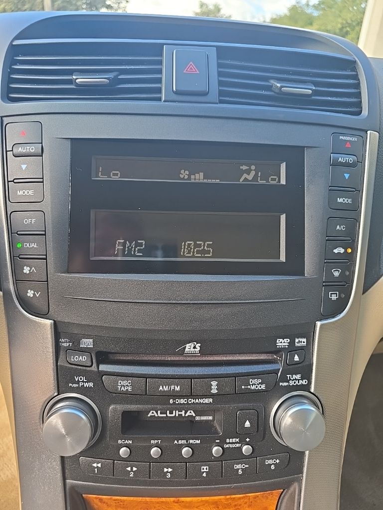 Thumbnail: 2004 Acura TL - 38