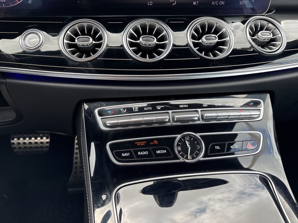 Thumbnail: 2020 Mercedes-Benz E-Class - 25