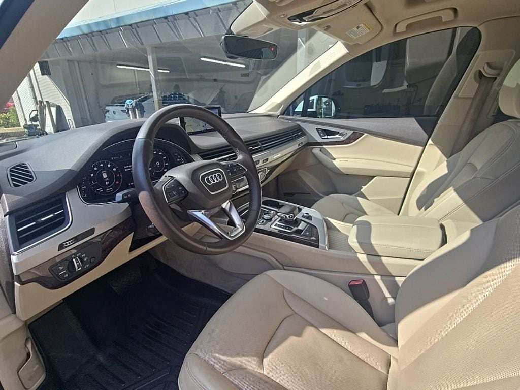 Thumbnail: 2019 Audi Q7 - 11