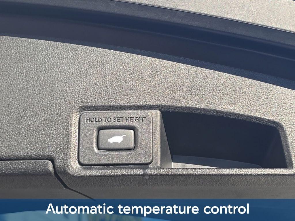 Thumbnail: 2023 Acura RDX - 16