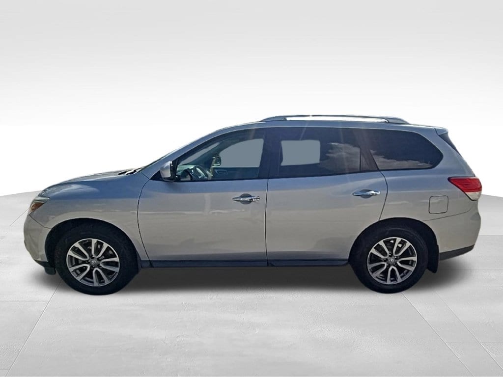 Used 2015 Nissan Pathfinder SV with VIN 5N1AR2MN9FC657801 for sale in West Palm Beach, FL