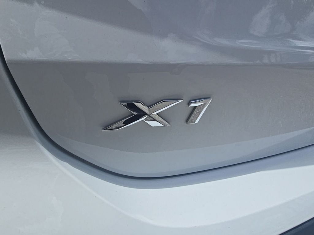 Thumbnail: 2021 BMW X1 - 12