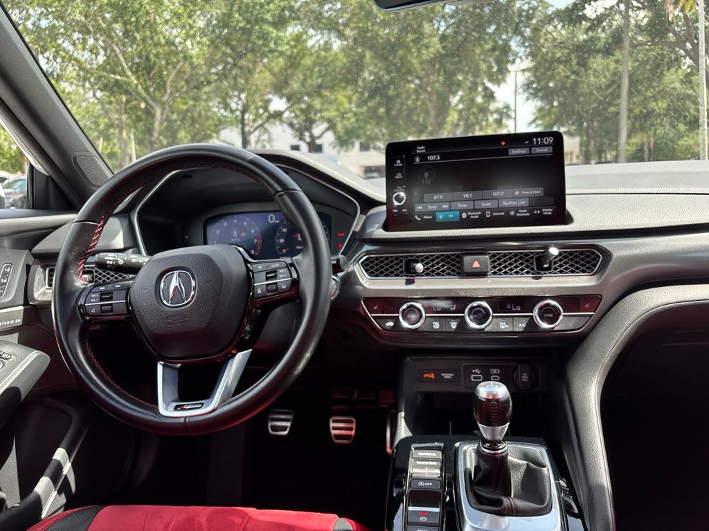 Thumbnail: 2025 Acura Integra - 24