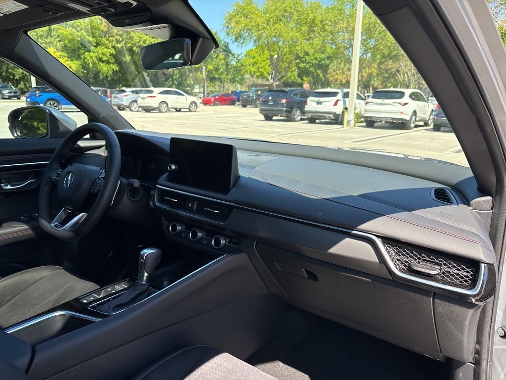 Thumbnail: 2025 Acura ADX - 17