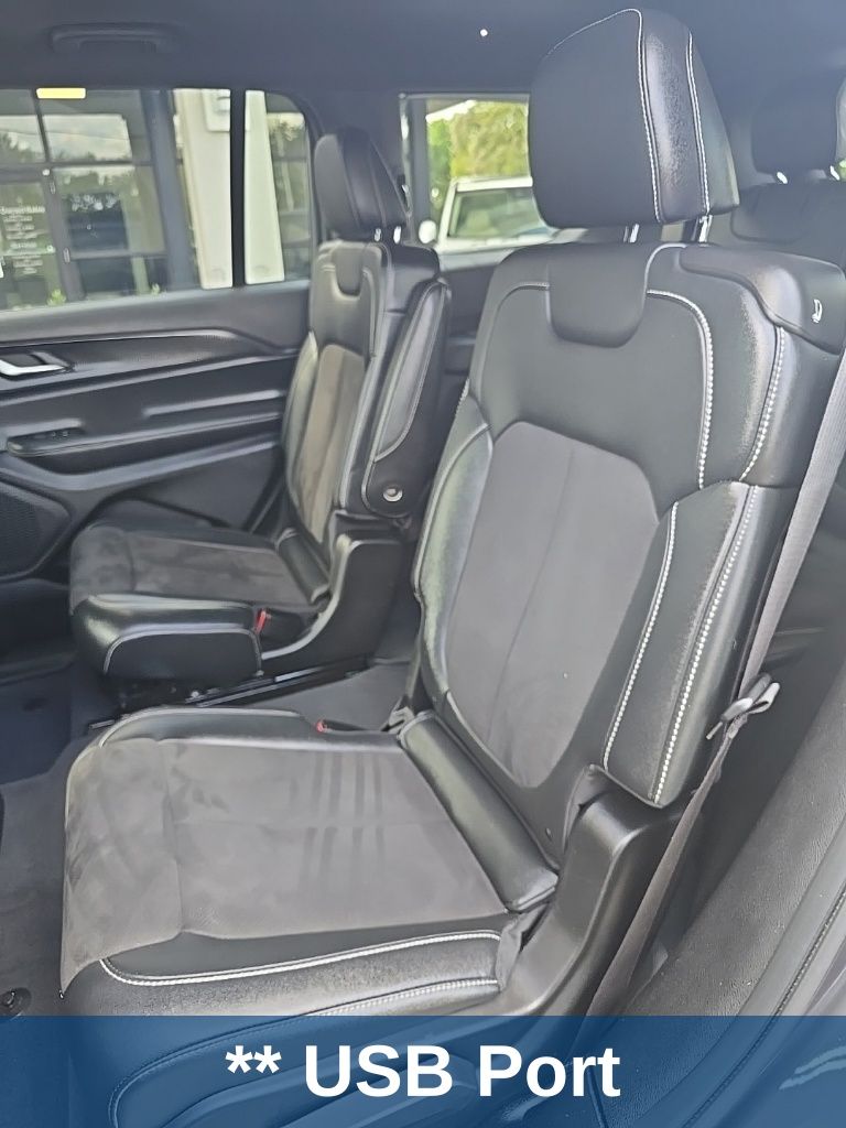 Thumbnail: 2023 Jeep Grand Cherokee - 23