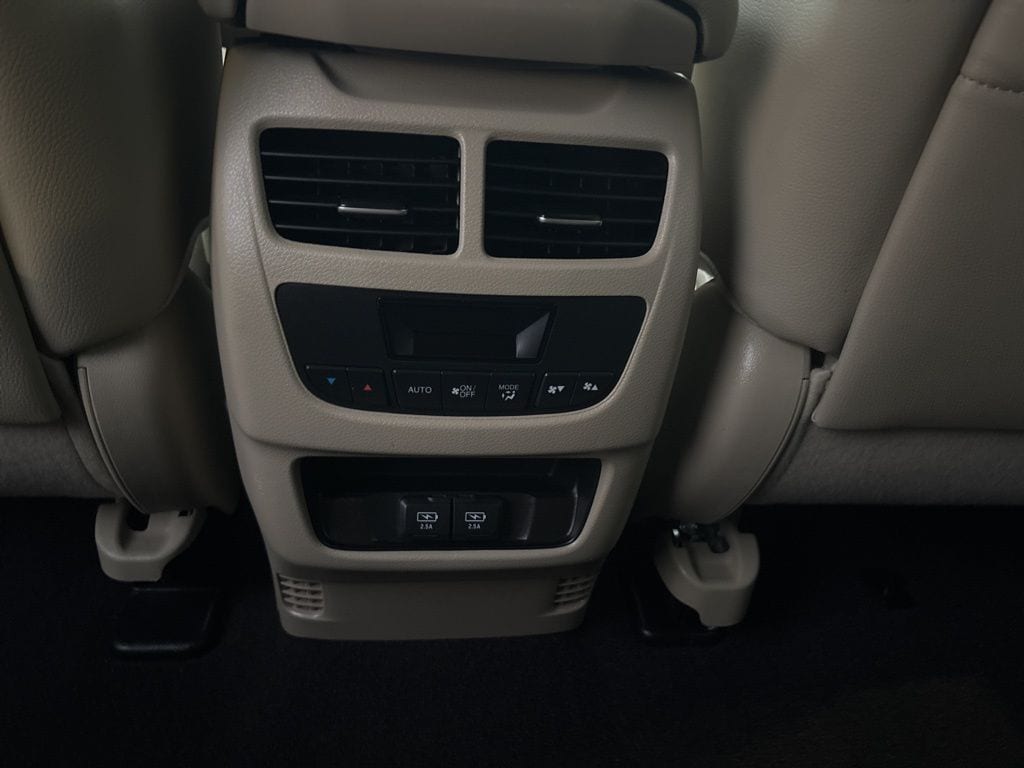 Thumbnail: 2020 Acura MDX - 23