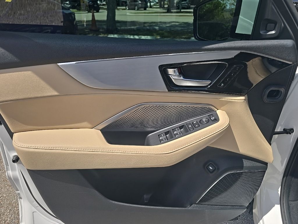 Thumbnail: 2023 Acura MDX - 14