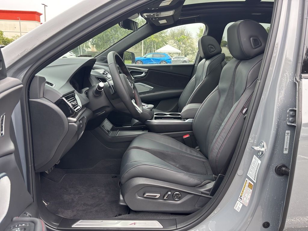 Thumbnail: 2026 Acura RDX - 12