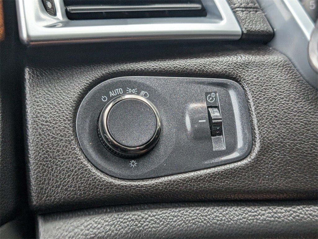 Thumbnail: 2014 Cadillac SRX - 24