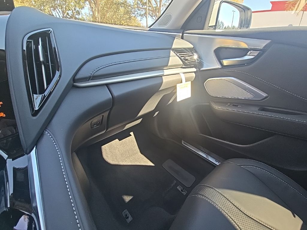 Thumbnail: 2026 Acura RDX - 25