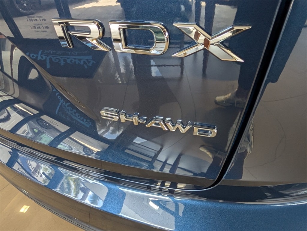 Thumbnail: 2025 Acura RDX - 9