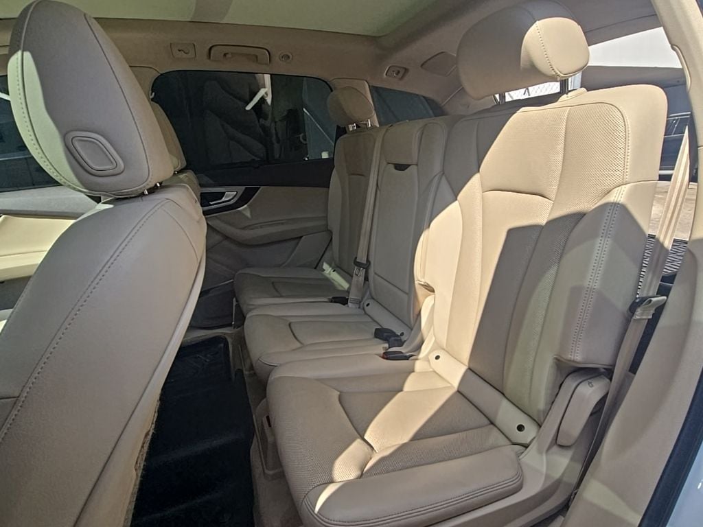 Thumbnail: 2019 Audi Q7 - 26