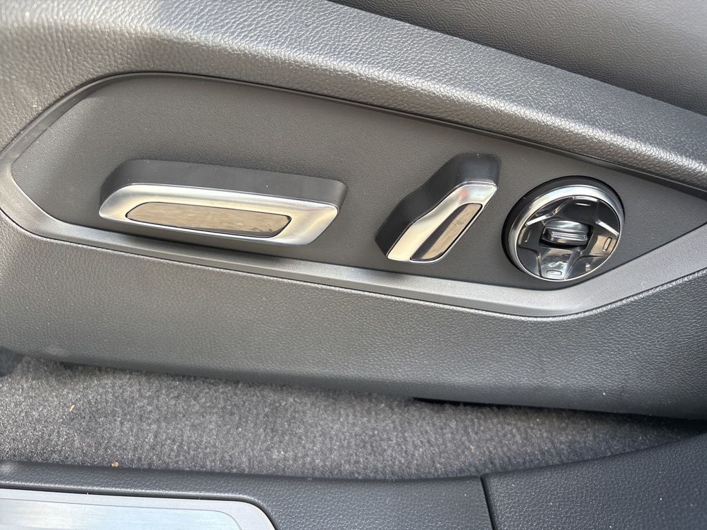 Thumbnail: 2026 Acura RDX - 14