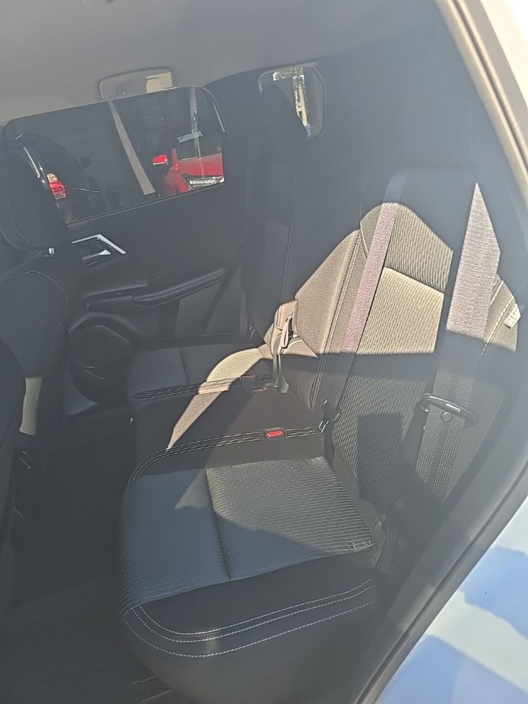 Thumbnail: 2024 Mitsubishi Outlander - 27