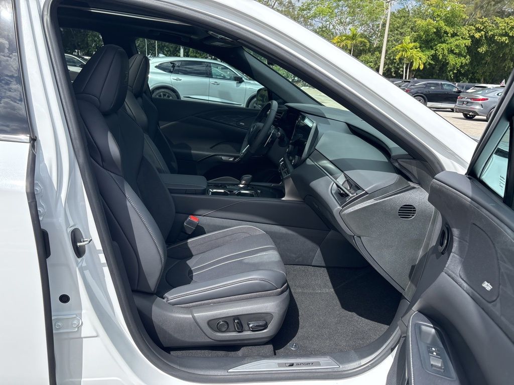 Thumbnail: 2024 Lexus RX - 17