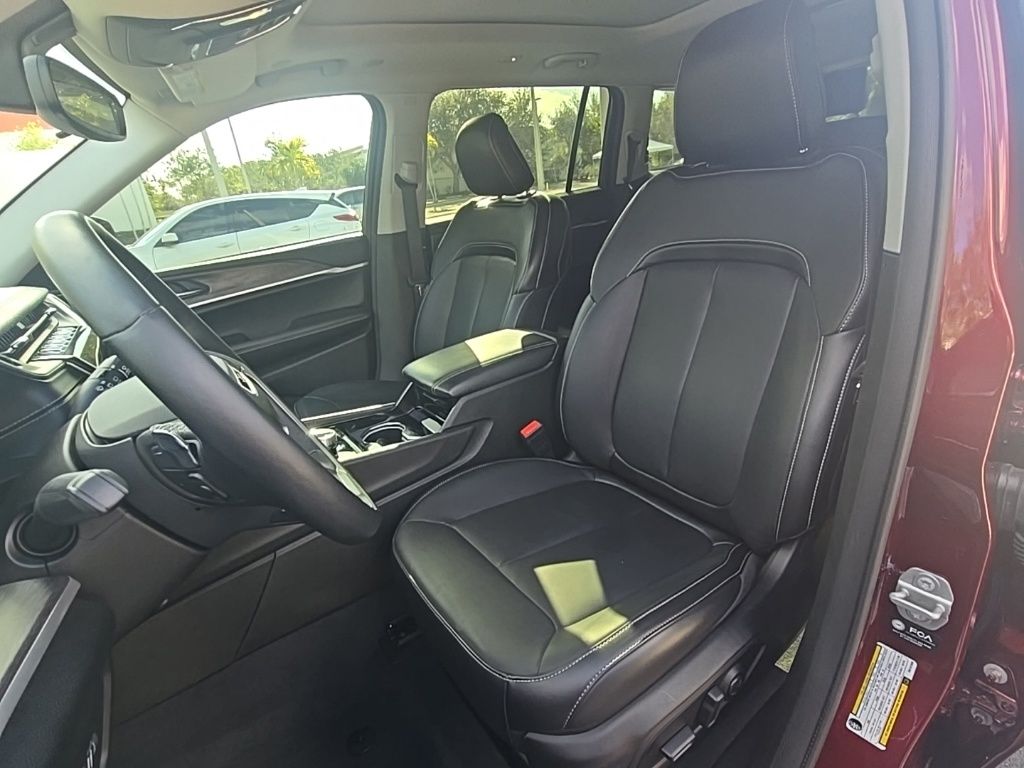 Thumbnail: 2021 Jeep Grand Cherokee L - 13