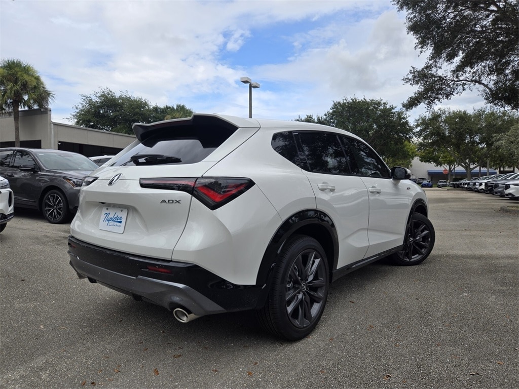 Thumbnail: 2025 Acura ADX - 7