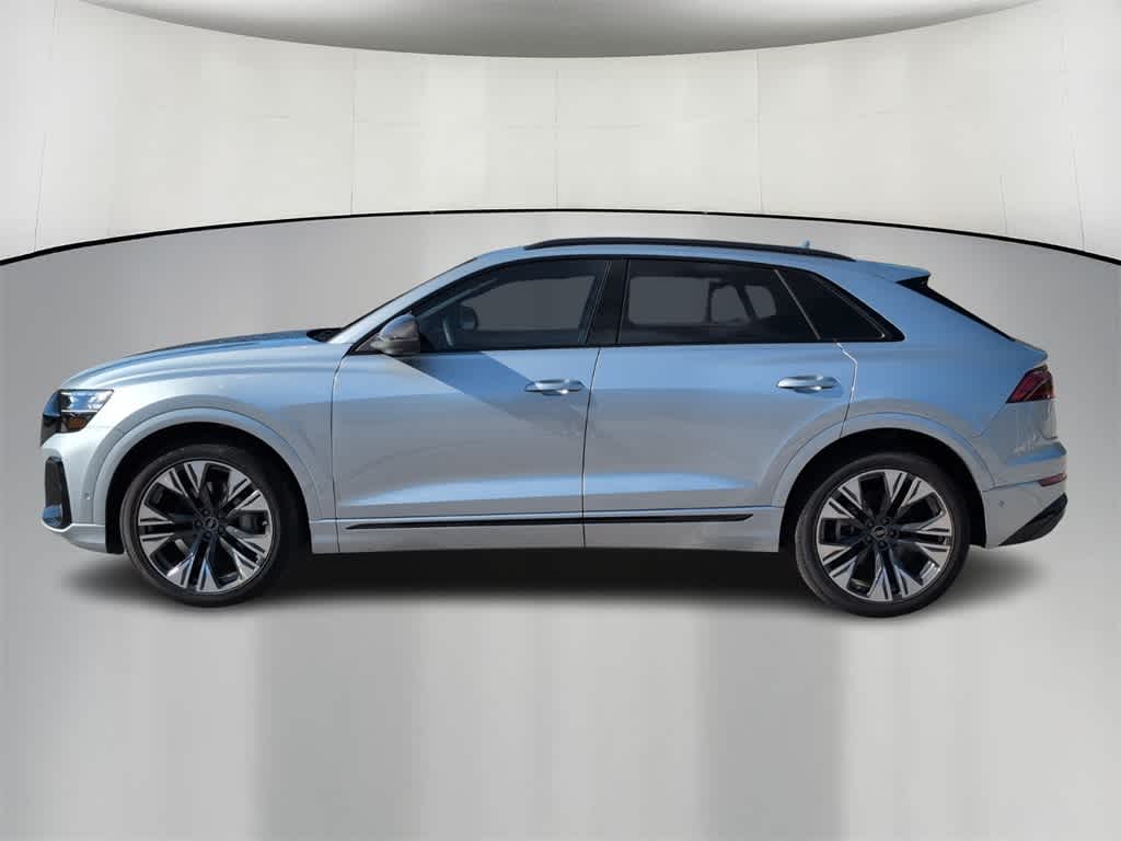 Thumbnail: 2025 Audi Q8 - 3