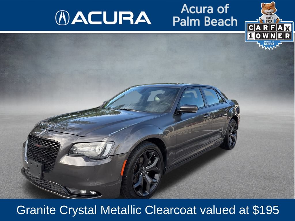 2023 Chrysler 300 S's photo