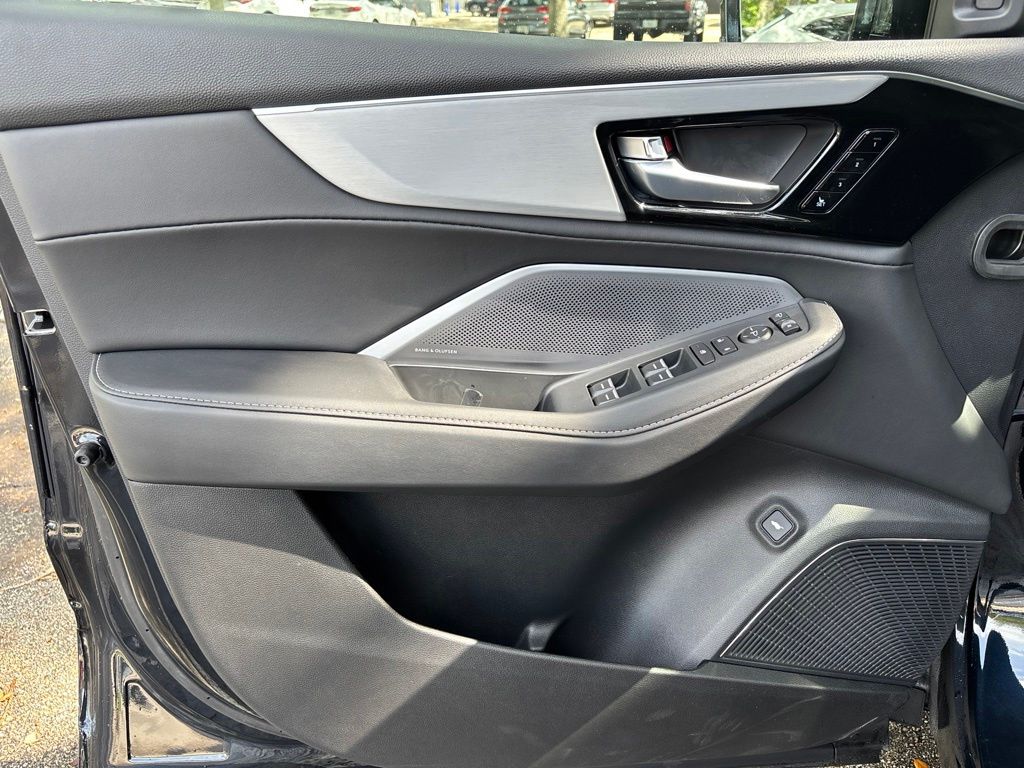 Thumbnail: 2026 Acura MDX - 17