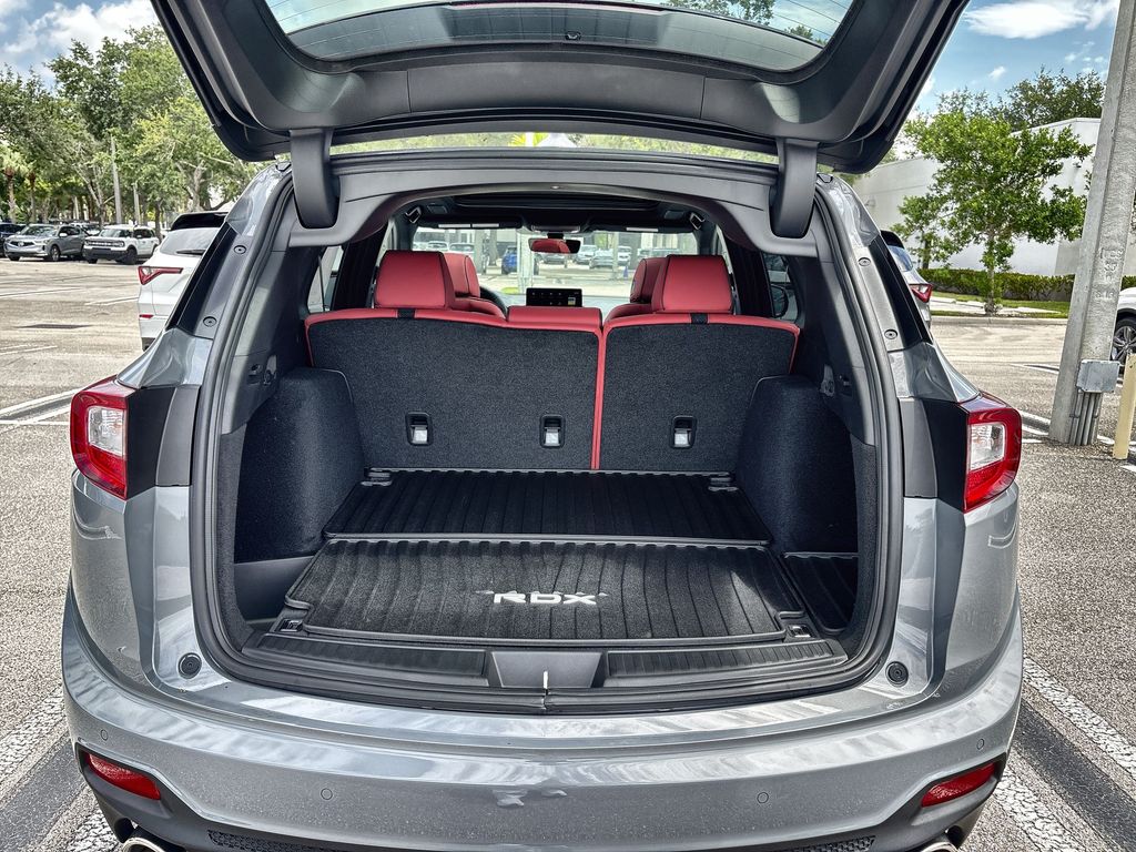 Thumbnail: 2026 Acura RDX - 21
