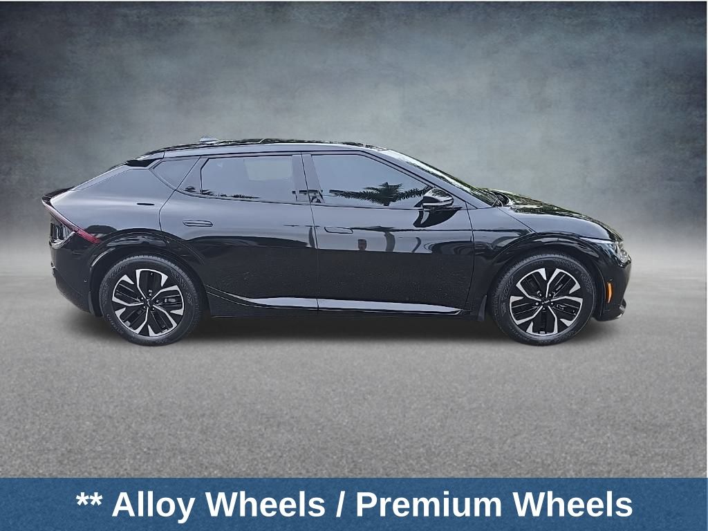 Thumbnail: 2024 Kia EV6 - 4