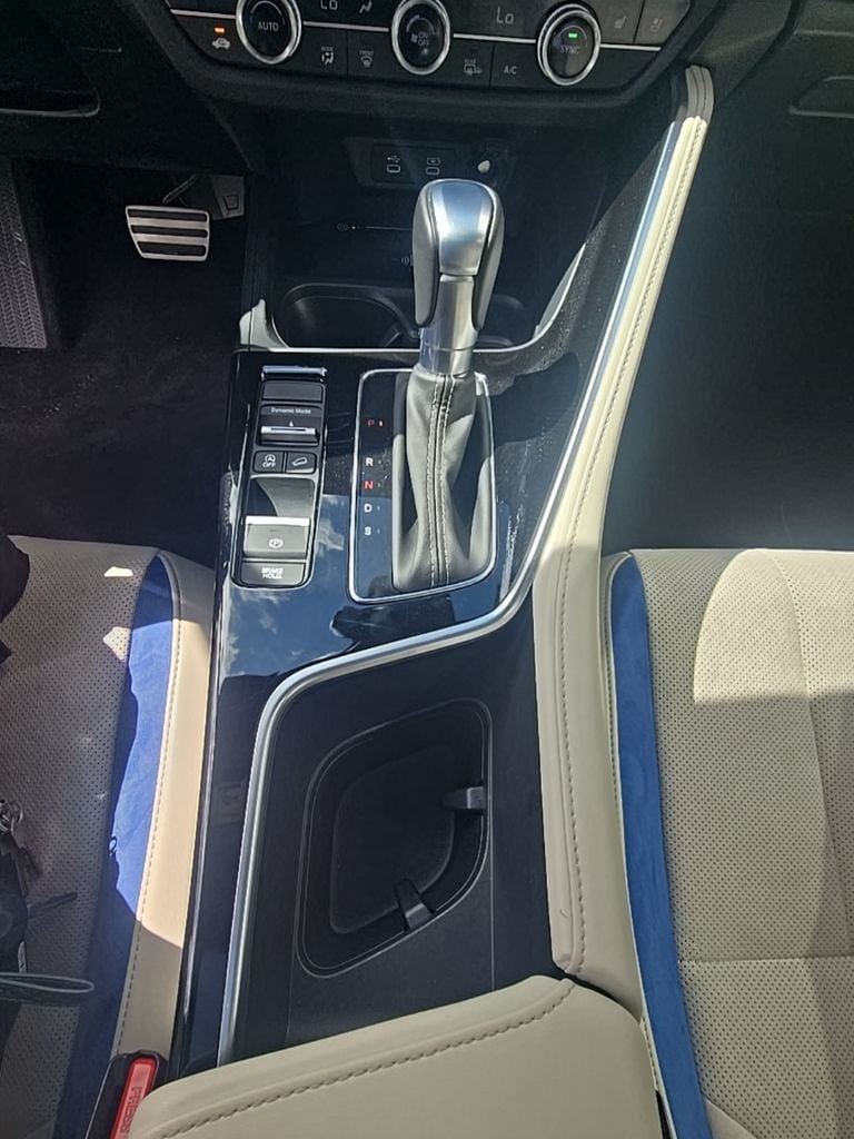 Thumbnail: 2025 Acura ADX - 21