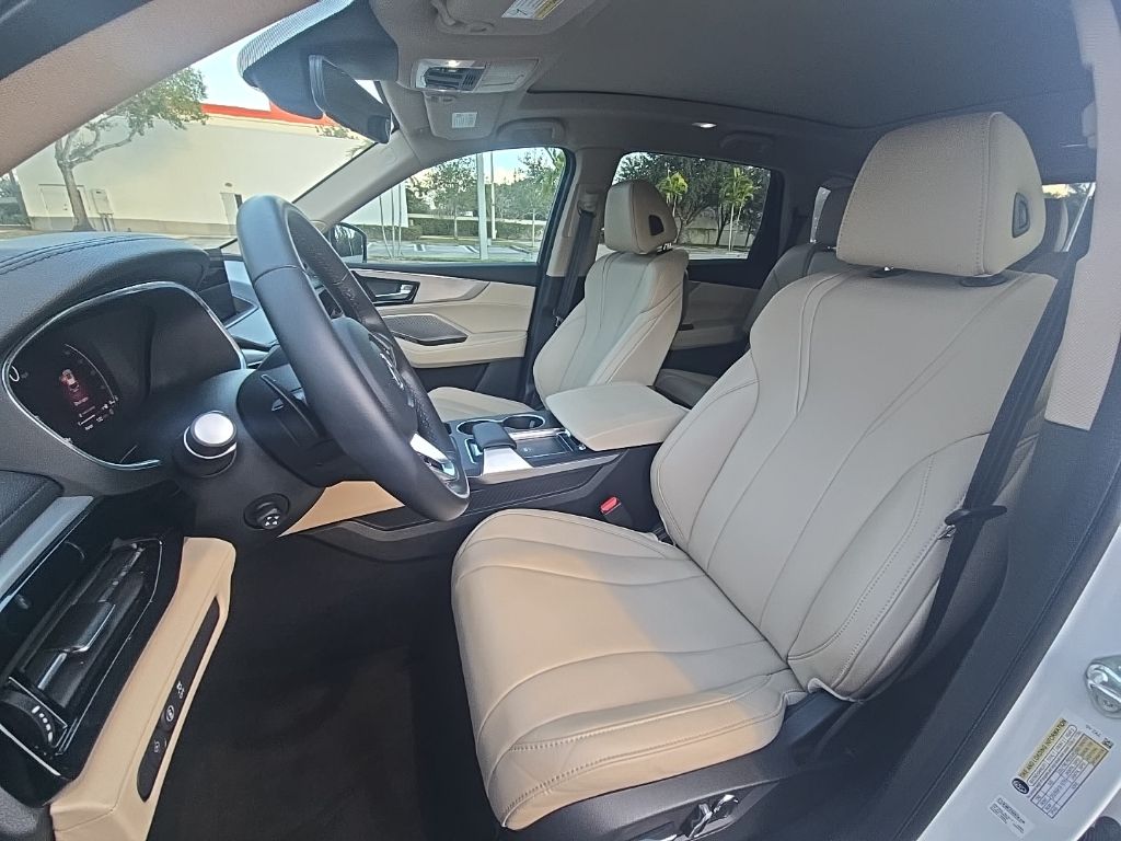 Thumbnail: 2023 Acura MDX - 34