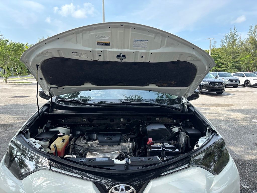 Thumbnail: 2017 Toyota RAV4 - 12