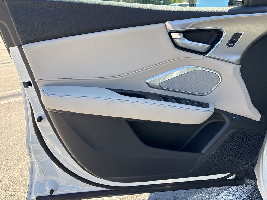 Thumbnail: 2026 Acura RDX - 14