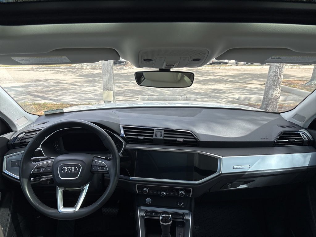 Thumbnail: 2020 Audi Q3 - 18