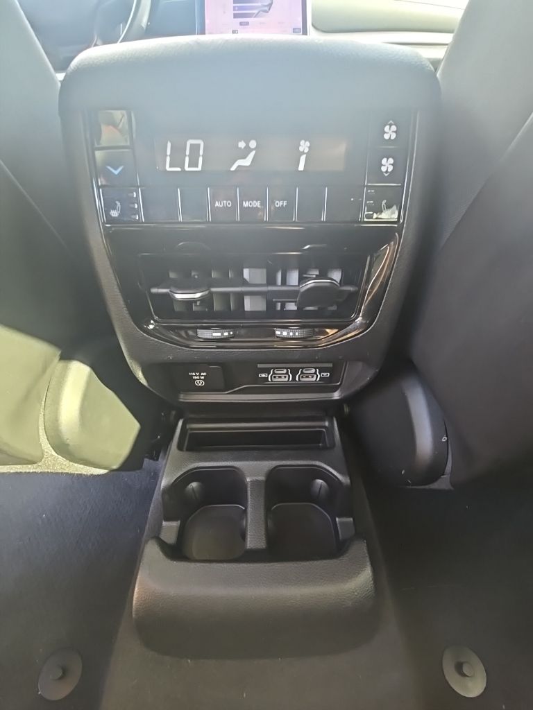 Thumbnail: 2021 Jeep Grand Cherokee L - 30